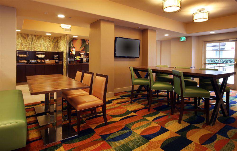 Fairfield Inn & Suites San Diego Old Town Eksteriør billede