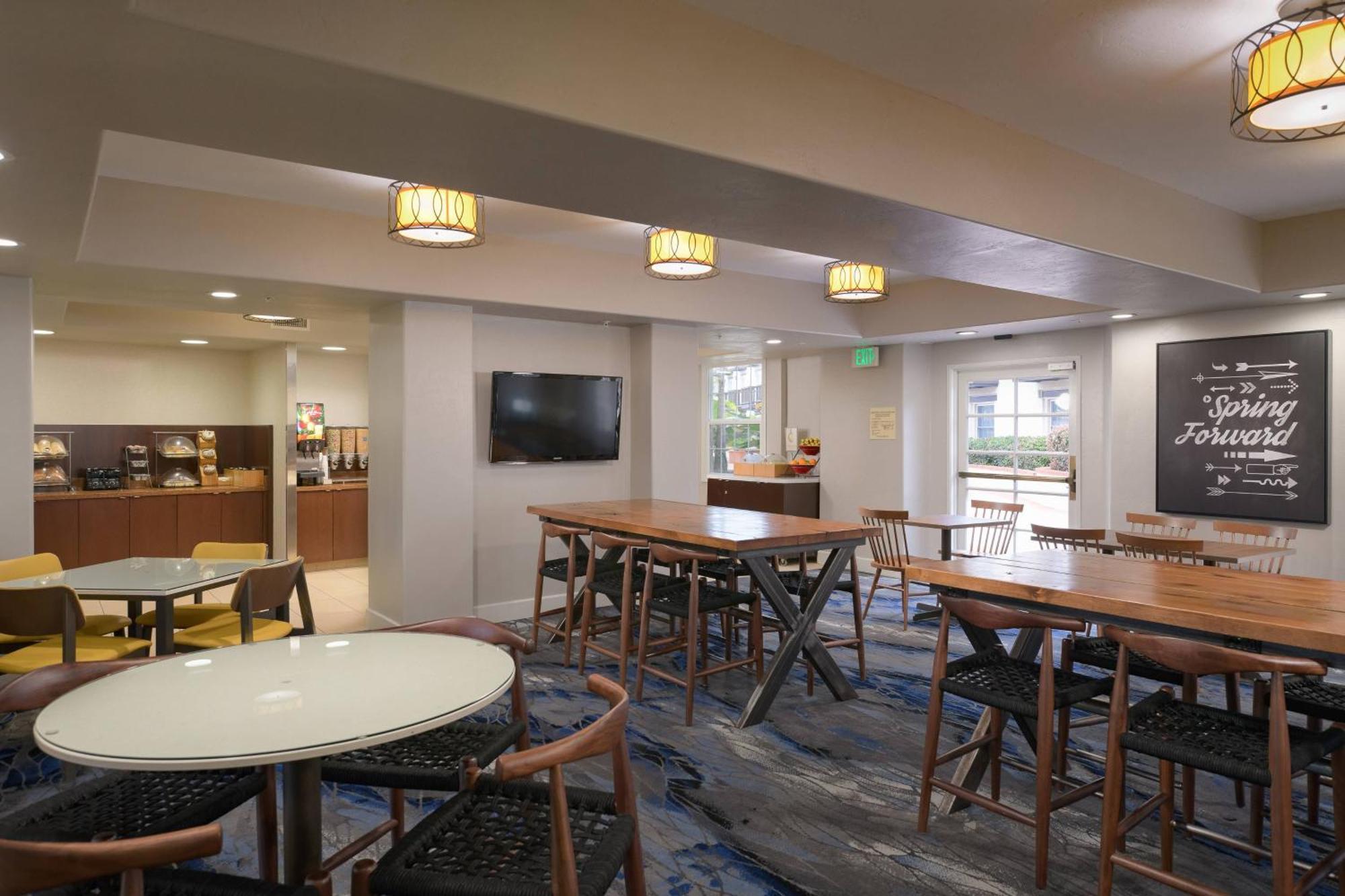 Fairfield Inn & Suites San Diego Old Town Eksteriør billede
