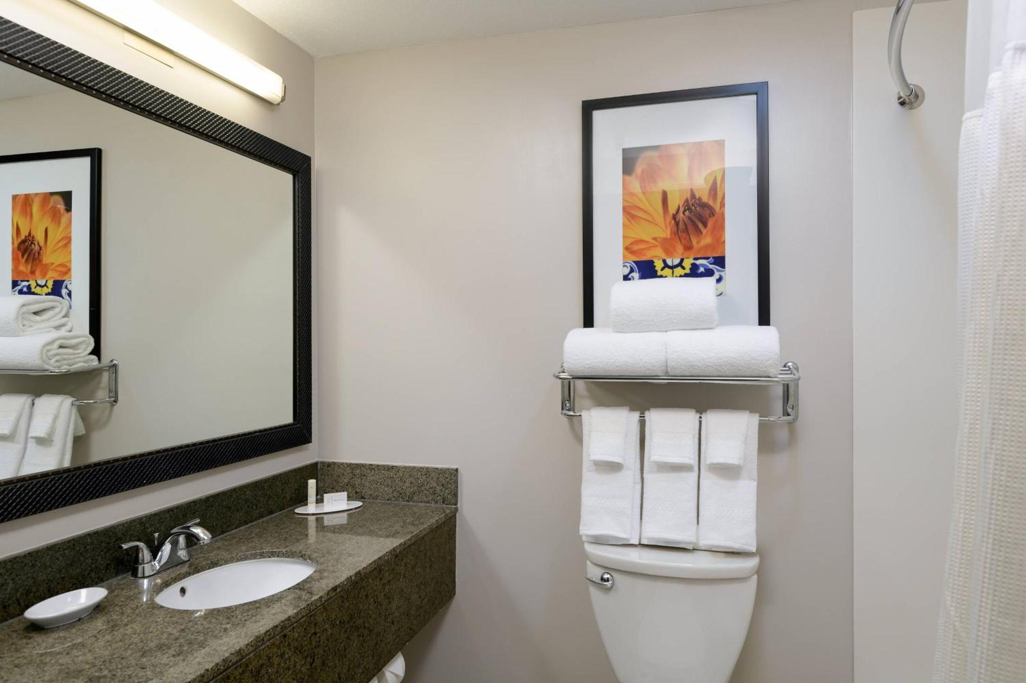 Fairfield Inn & Suites San Diego Old Town Eksteriør billede