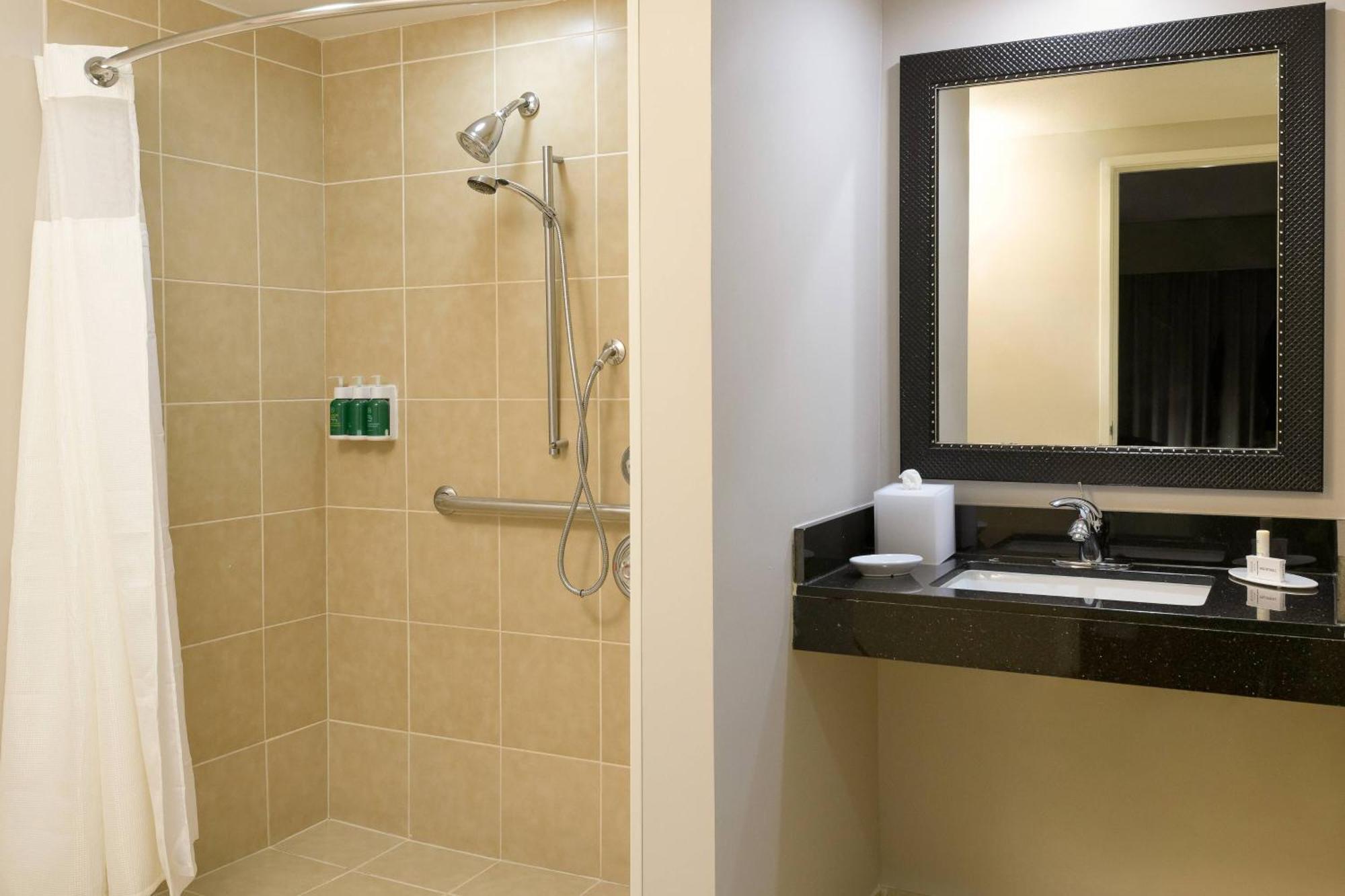 Fairfield Inn & Suites San Diego Old Town Eksteriør billede