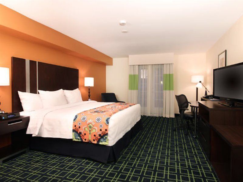 Fairfield Inn & Suites San Diego Old Town Værelse billede