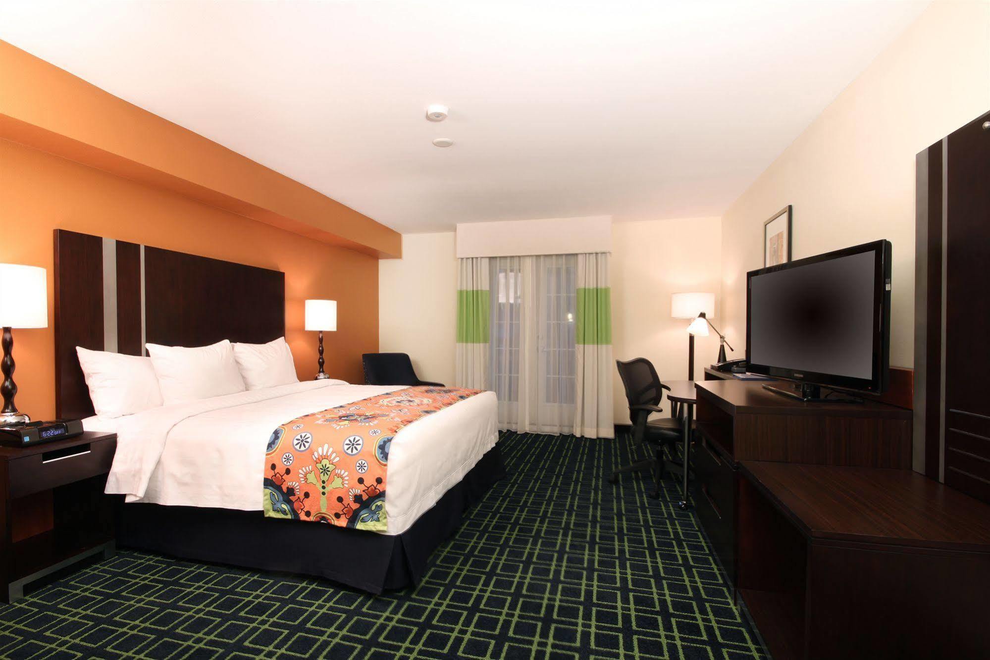 Fairfield Inn & Suites San Diego Old Town Eksteriør billede
